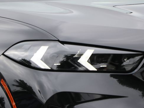 Certified 2026 BMW X5 xDrive40i w/ M Sport Package image 5