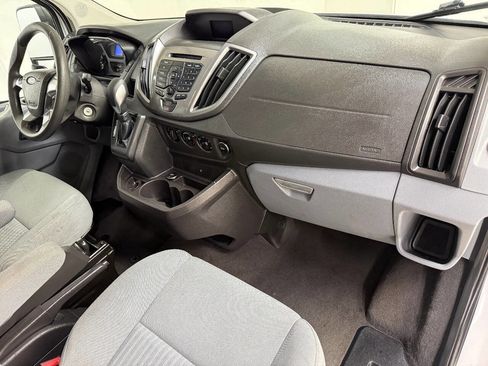 Used 2015 Ford Transit 350 XLT image 38