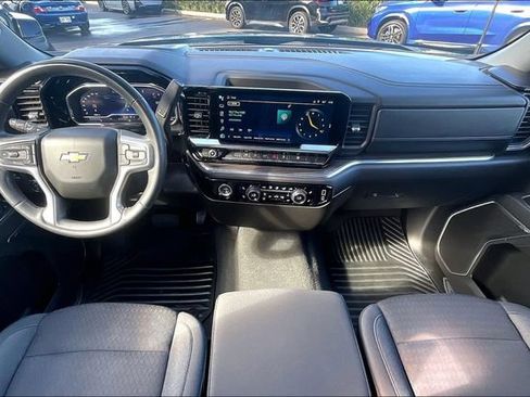 Used 2024 Chevrolet Silverado 1500 LT RWD image 15