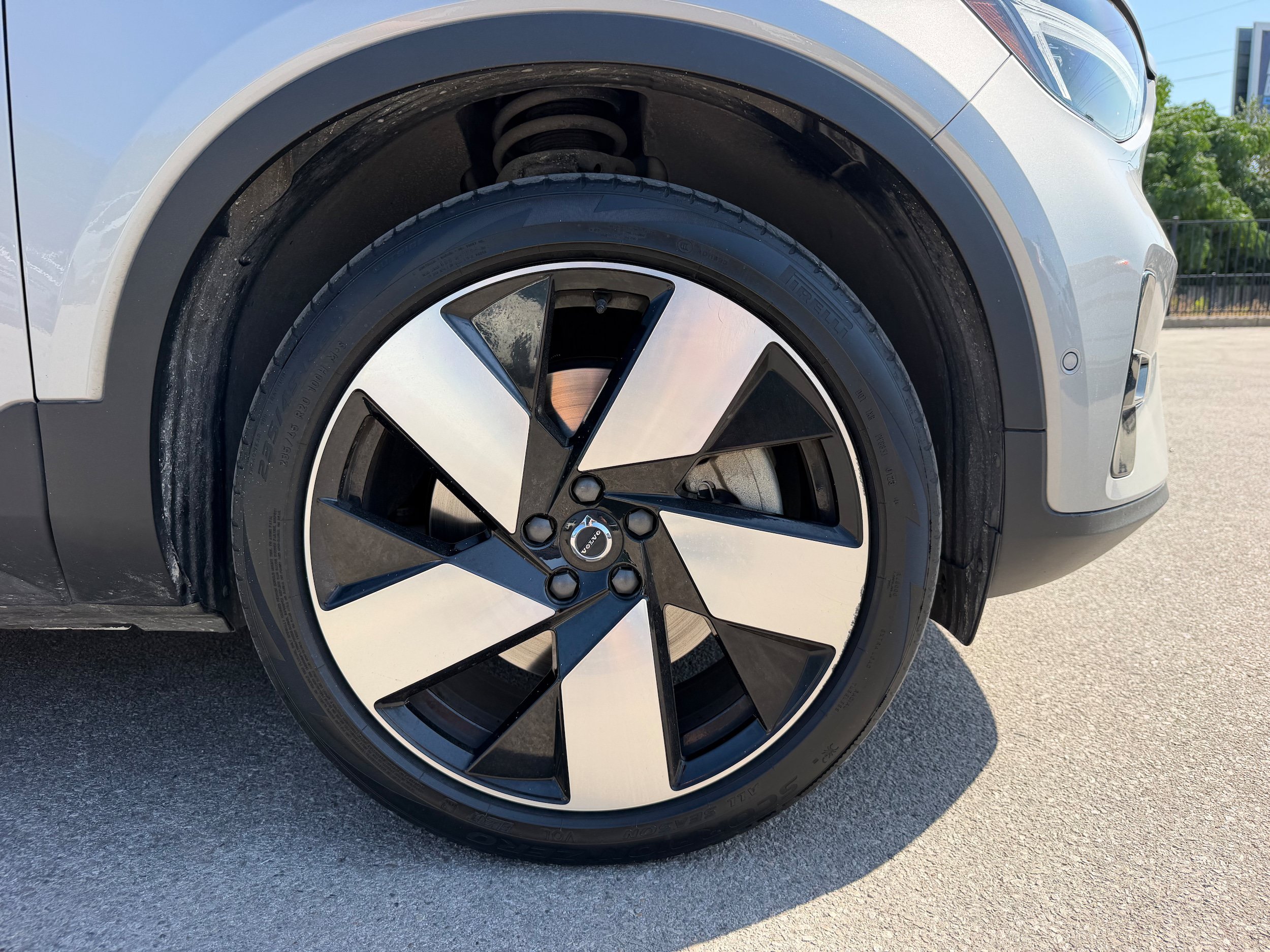 Certified 2023 Volvo XC40 Recharge Ultimate w/ Protection Package Premier AWD/4WD image 9
