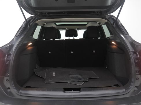 Used 2025 Nissan Kicks SV w/ SV Premium Package image 17