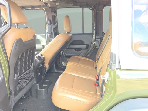 Used 2021 Jeep Wrangler Unlimited Rubicon image 11