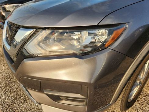 Used 2020 Nissan Rogue SV FWD image 6