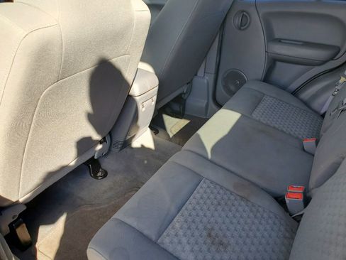 Used 2005 Jeep Liberty Sport image 24