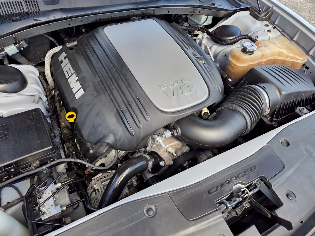 Used 2021 Dodge Charger R/T RWD image 13