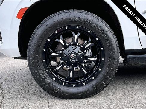 Used 2021 GMC Yukon XL AT4 w/ AT4 Premium Plus Package image 34