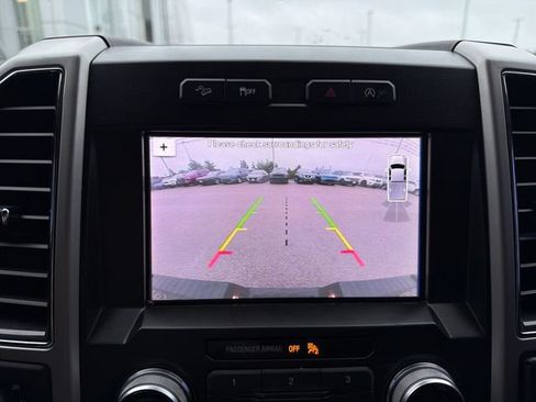 Used 2019 Ford F150 Lariat w/ Equipment Group 502A Luxury AWD/4WD image 24