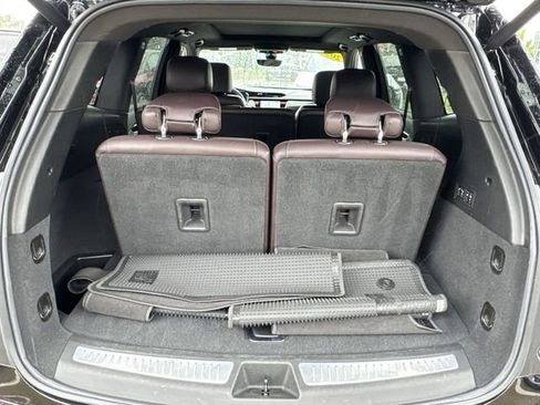 Certified 2023 Cadillac XT6 Premium Luxury w/ Technology Package AWD/4WD image 25