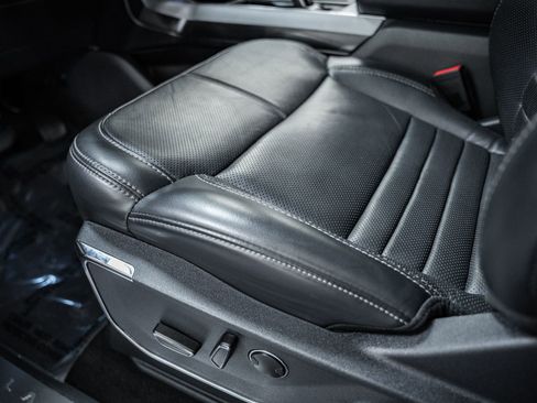 Used 2023 Ford F150 Platinum w/ Max Trailer Tow Package image 50