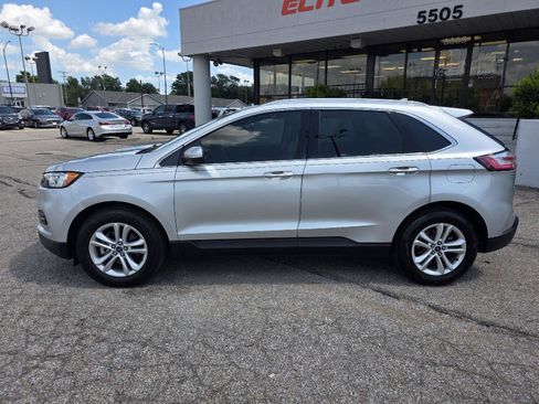 Used 2019 Ford Edge SEL w/ Equipment Group 201A FWD image 7