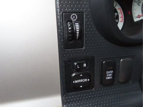 Used 2007 Toyota FJ Cruiser 4WD image 28