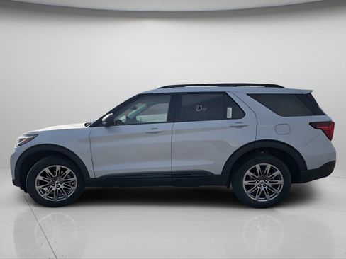 New 2026 Ford Explorer Active w/ Active Comfort Package AWD/4WD image 17