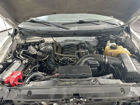 Used 2013 Ford F150 Platinum image 29