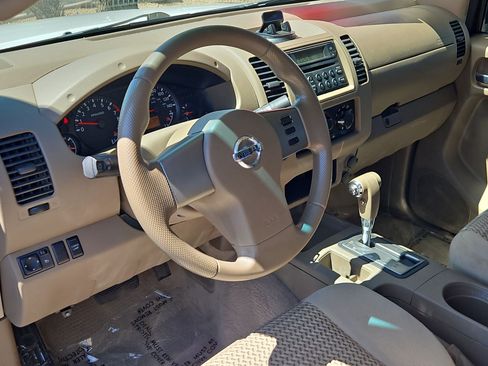 Used 2007 Nissan Frontier SE w/ SE Value Truck Pkg RWD image 13