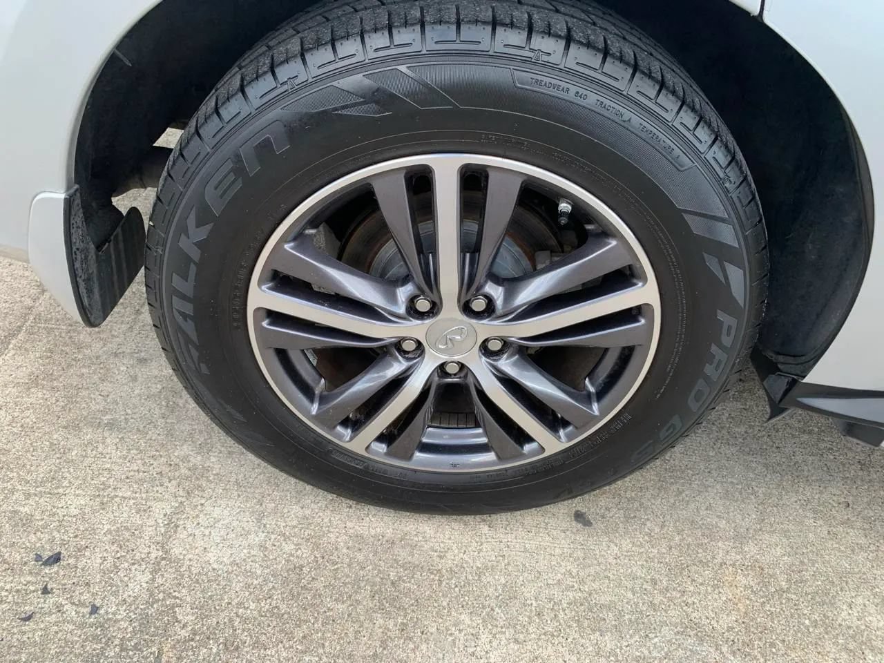 Used 2017 INFINITI QX60 FWD w/ Premium Plus Package image 25