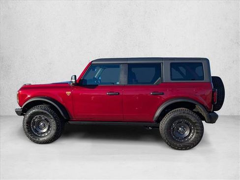 New 2025 Ford Bronco Badlands image 5