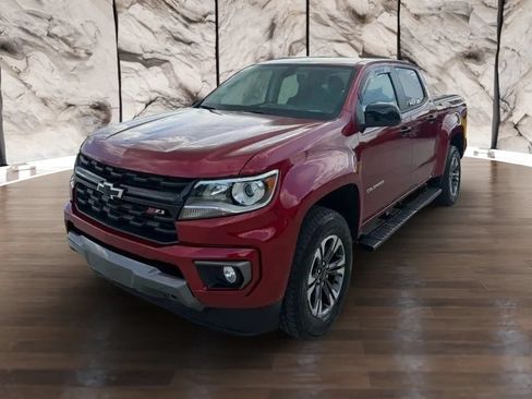 Used 2021 Chevrolet Colorado Z71 AWD/4WD image 3