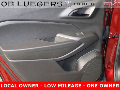 Certified 2024 Chevrolet Trax LT w/ LT Convenience Package image 10