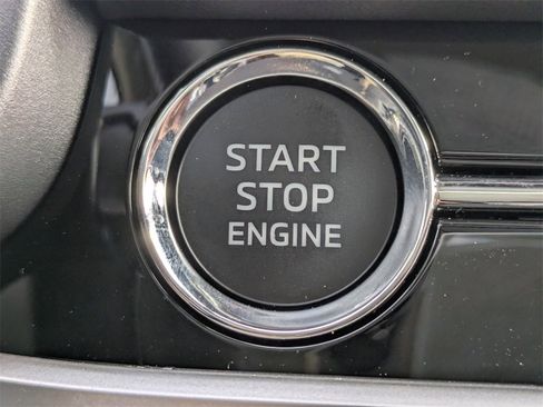 New 2026 Mitsubishi Outlander SE image 32