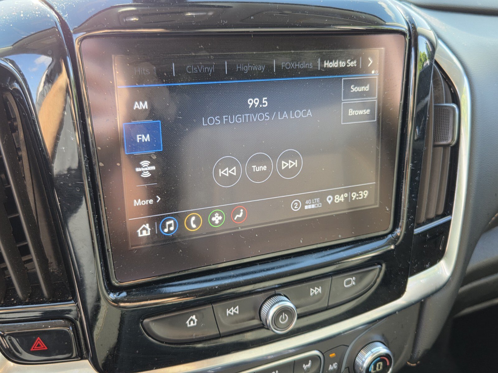 Certified 2021 Chevrolet Traverse LT FWD image 25