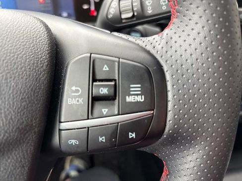 Used 2025 Ford Escape ST-Line Select AWD/4WD image 23