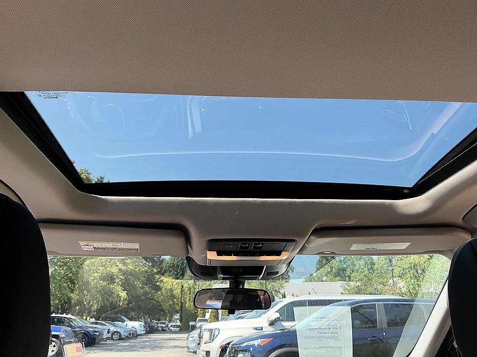 Certified 2021 Nissan Rogue SV w/ Premium Package FWD image 26