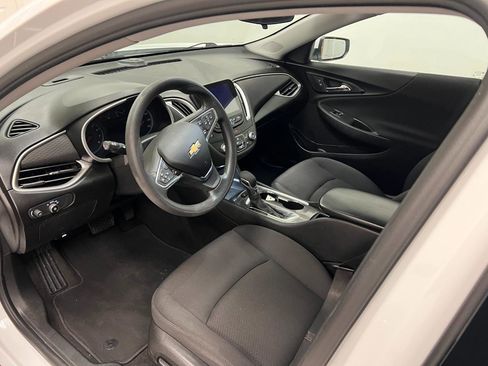 Used 2021 Chevrolet Malibu LS w/ Driver Confidence Package II FWD image 23