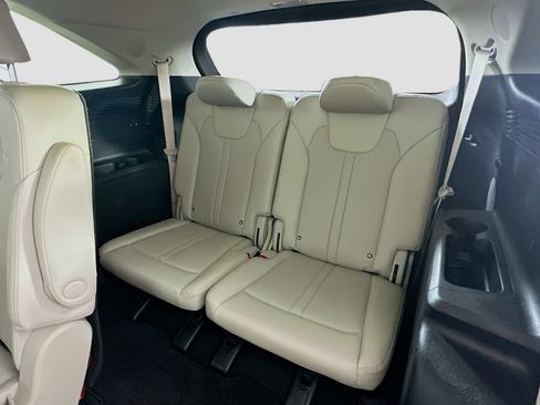 Used 2023 Kia Sorento SX Prestige w/ Panoramic Sunroof Package AWD/4WD image 30
