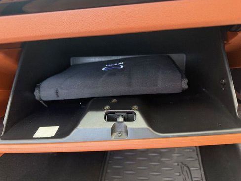 Used 2006 MAZDA MX-5 Miata Grand Touring w/ Premium Pkg image 39