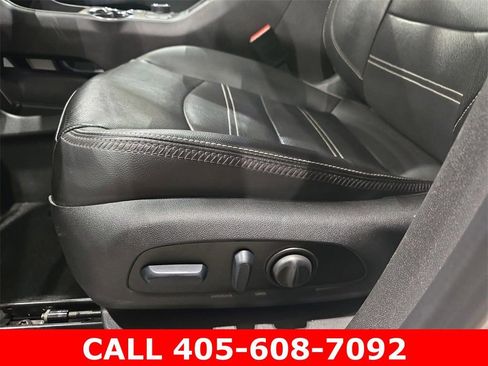Used 2024 GMC Terrain Denali AWD/4WD image 37