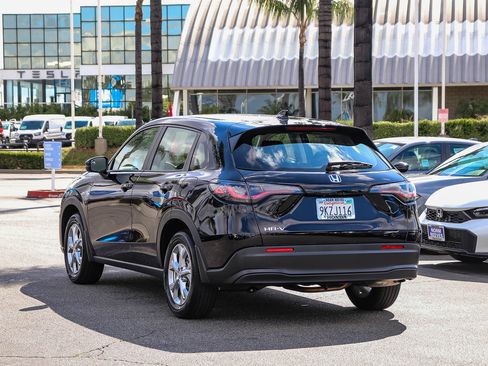 Certified 2024 Honda HR-V LX image 4