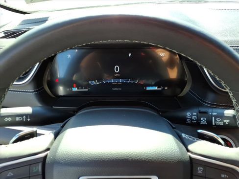 Used 2023 Jeep Grand Cherokee Limited w/ Black Appearance Package image 11