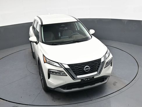 Used 2022 Nissan Rogue SV image 24