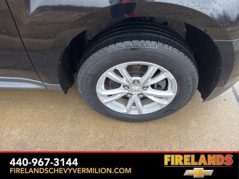 Used 2017 Chevrolet Equinox LT w/ Convenience Package image 44