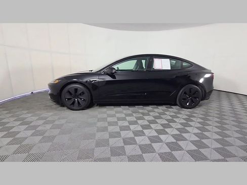 Used 2024 Tesla Model 3 Standard Range RWD image 47