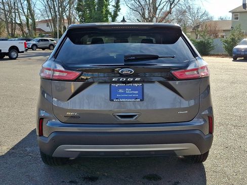 Used 2022 Ford Edge SEL w/ Convenience Package image 6
