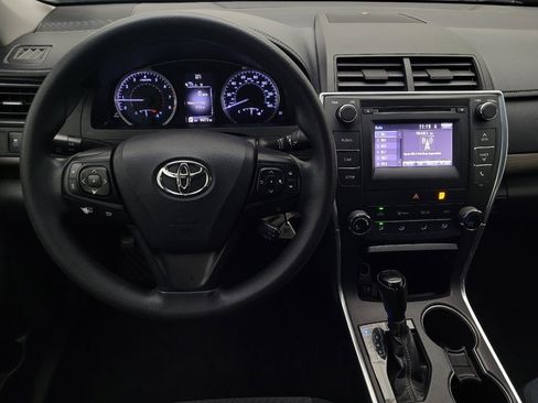 Used 2017 Toyota Camry LE FWD image 22