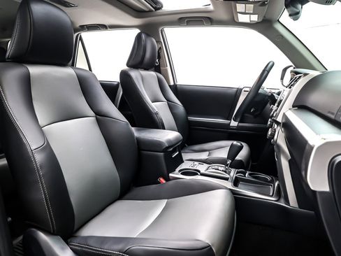 Used 2023 Toyota 4Runner SR5 Premium image 8