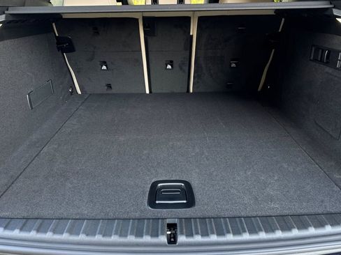 New 2026 BMW iX xDrive60 AWD/4WD image 16