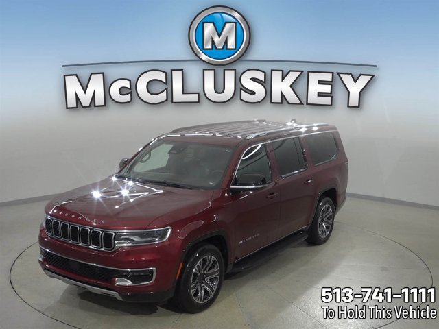 Used 2024 Jeep Wagoneer L Series II w/ Flexible Seating Group AWD/4WD image 1