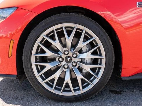 Used 2025 Ford Mustang GT Premium RWD image 12
