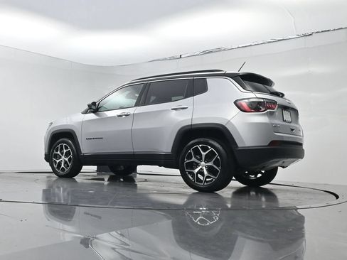 Used 2024 Jeep Compass Limited AWD/4WD image 22