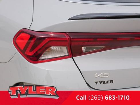 Used 2023 Kia K5 GT-Line AWD/4WD image 12