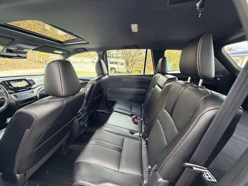 Used 2022 Honda Passport TrailSport image 11