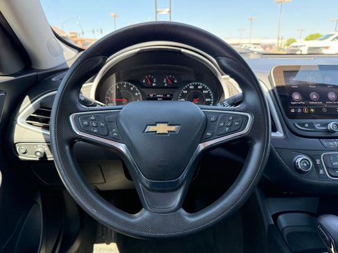 Used 2024 Chevrolet Malibu LS image 17