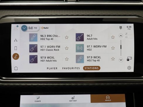 Used 2022 Land Rover Range Rover Velar R-Dynamic S image 10