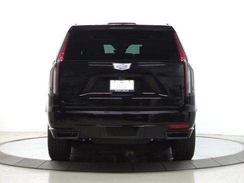 Used 2023 Cadillac Escalade Sport w/ LPO, ONYX Package AWD/4WD image 5