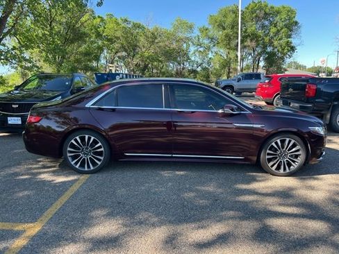 Used 2018 Lincoln Continental Select w/ Continental Climate Package AWD/4WD image 9