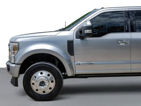 Used 2022 Ford F450 Platinum w/ FX4 Off-Road Package AWD/4WD image 10