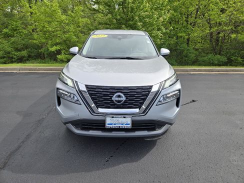 Used 2023 Nissan Rogue SV AWD/4WD image 7